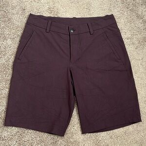 Lululemon Men’s 11” Shorts size 34